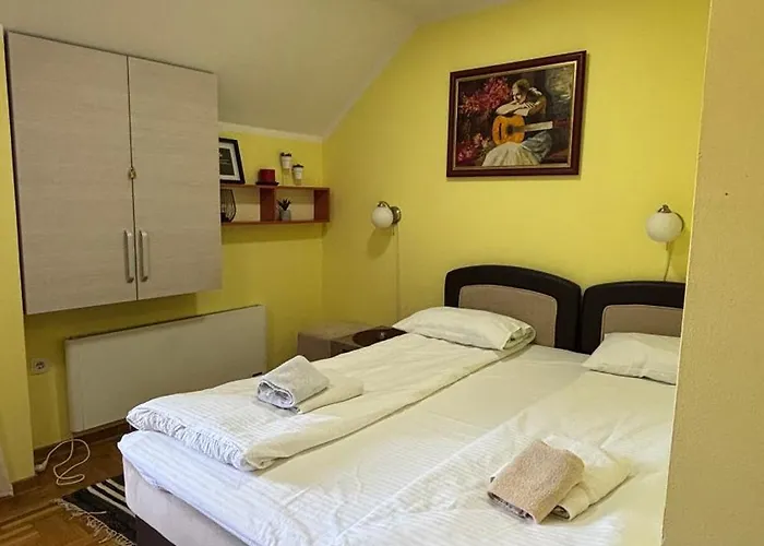 Pedja Zlatiborski Konaci 19/22 זלאטיבור